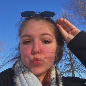 Meet your Posher, Claudie